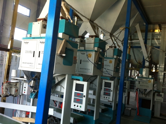หน้าจอสัมผัสอิฐสูญญากาศ 25 กก. เครื่องชั่งบรรจุถุง Metller Toledo Load Cell AC380V